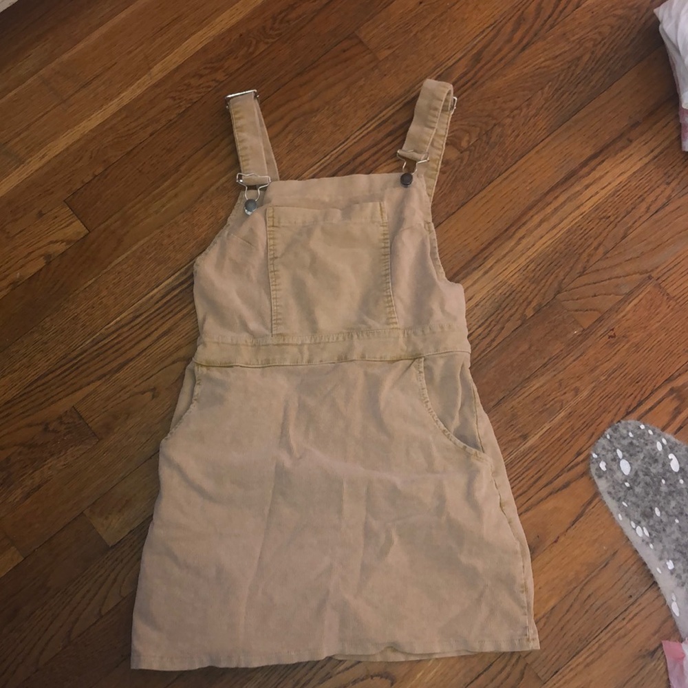 Overall dress